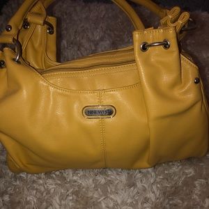 Nine West purse (never used)